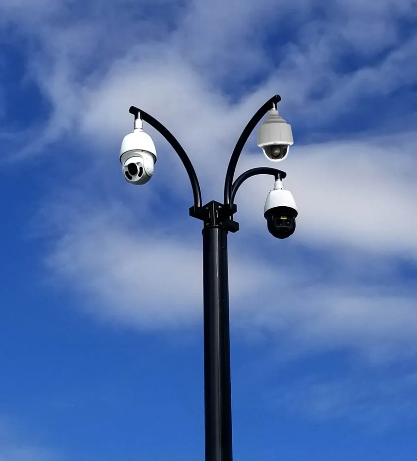 Modern camera-based tracking system in port environment